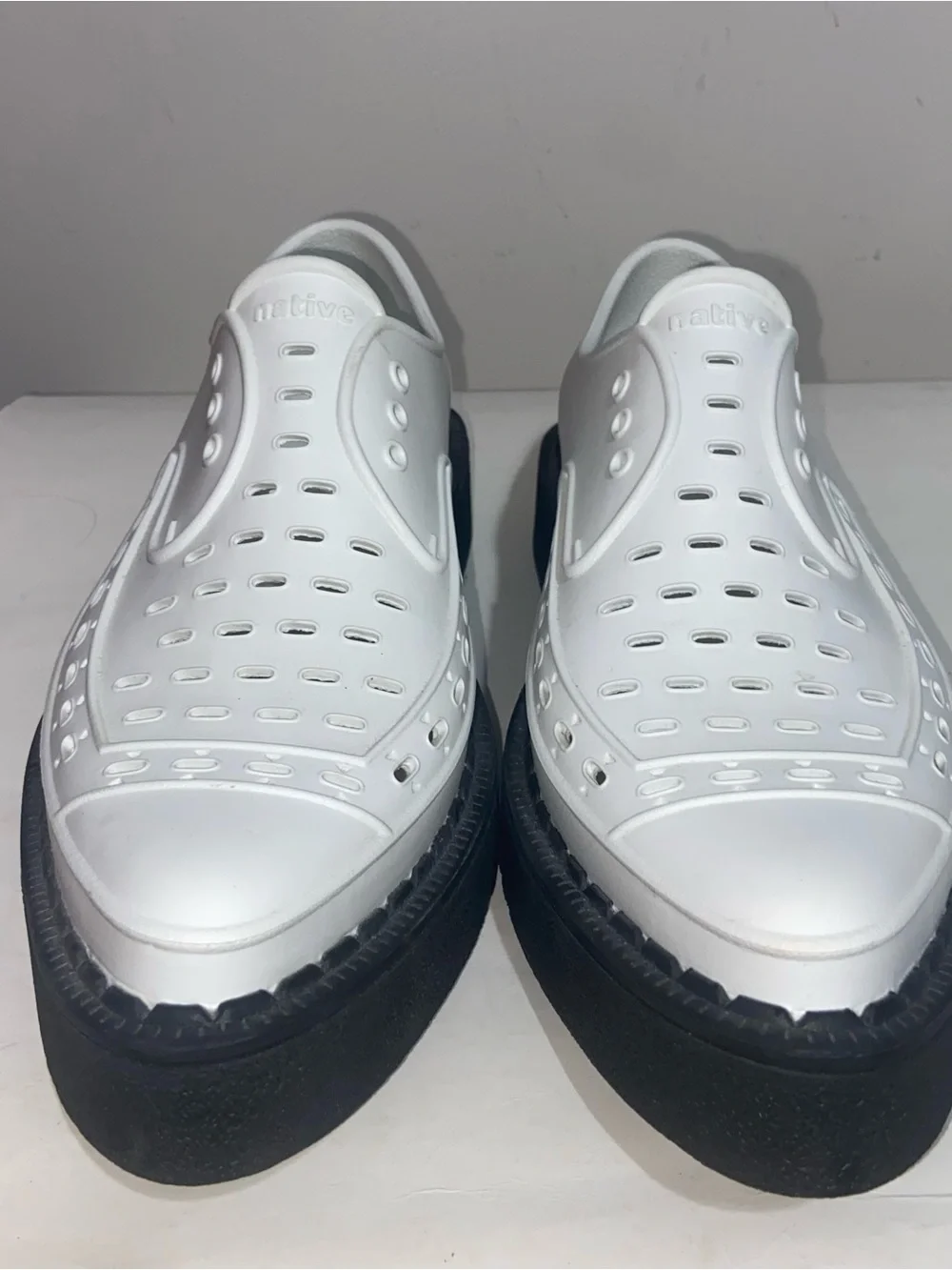 George Cox Native Shoes Mens Size 9 Womens Sz 11 Diano White Platform Lite